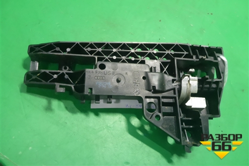 Кронштейн ручки наружной (передней правой) (8T0837886B) для Audi Q5 c 2008-2017г (Ку 5)