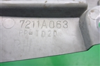 Обшивка стойки центральная верхняя правая (7211A063) для Mitsubishi Lancer-X с 2007г