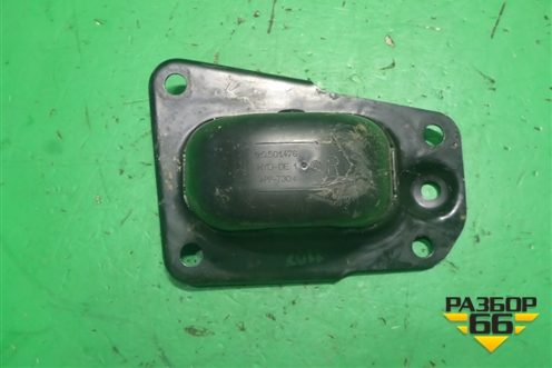 Кронштейн заднего рычага (продольного правого) (1K0505130L) для Volkswagen Golf V Plus с 2005-2014г