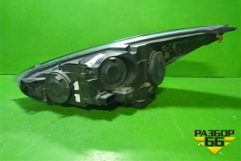 Фара правая (после 2015г галоген) (F1EB13W029AEB) для Ford Focus 3 с 2011г