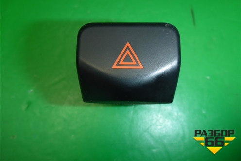 Кнопка аварийной сигнализации для Nissan Note (Е11) с 2005-2013г