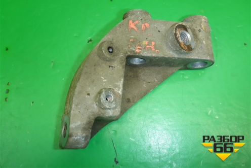 Кронштейн генератора ( 1.4л CR14) (11710BX005) для Nissan Note (Е11) с 2005-2013г