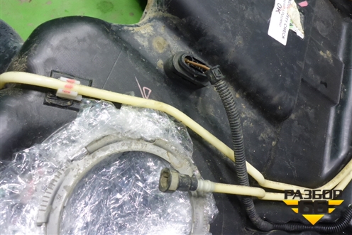 Бак топливный (бензин) (7L0201085A) для Volkswagen Touareg c 2002-2010г