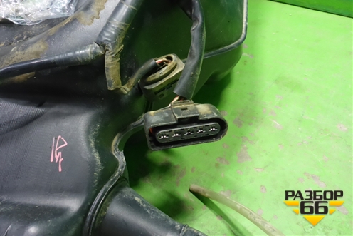 Бак топливный (бензин) (7L0201085A) для Volkswagen Touareg c 2002-2010г