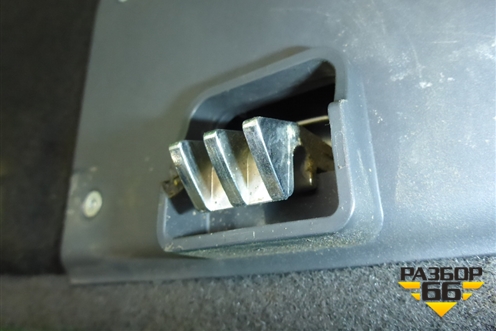 Пол багажника для Volkswagen Touareg c 2002-2010г