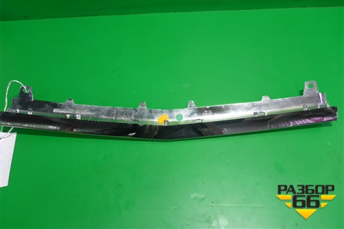 Накладка переднего бампера (хром) (A2058851574) для Mercedes Benz C-Klass W205 с 2014г