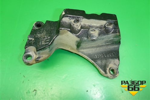 Кронштейн двигателя правый (1.8л Z18XER) (13189381) для Opel Astra H с 2004-2015г