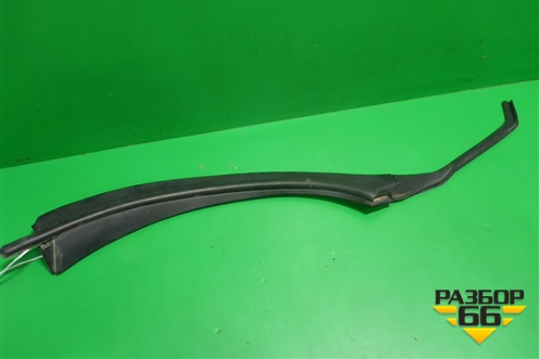 Накладка двери задней правой (на арку внутренняя) (6785748032) для Lexus RX 350 c 2015г (РХ)