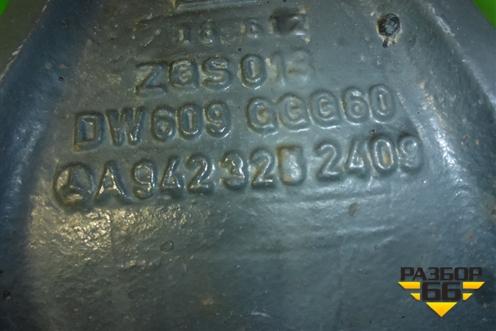 Кронштейн реактивной тяги левый  (A9423252409) для Mercedes Benz  TRUCK Axor 2 с 2004г
