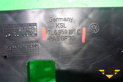 Кронштейн (электронного блока) (7L6959191C) для Volkswagen Touareg c 2002-2010г