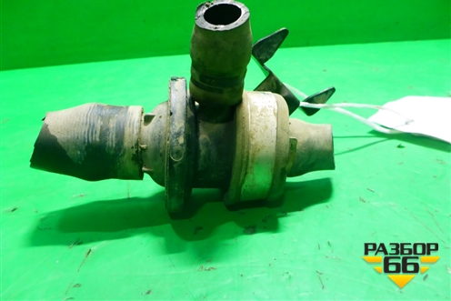 Корпус термостата (6.0л BJN) (7L6121115) для Volkswagen Touareg c 2002-2010г