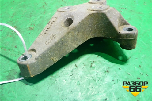 Кронштейн КПП (1.8л Z18XER МКПП) (90575142) для Opel Astra H с 2004-2015г