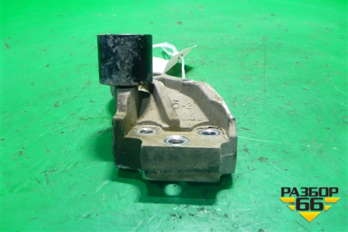 Кронштейн двигателя правый (1.4л G4EE) (218211G000) для Kia Rio с 2005-2011г
