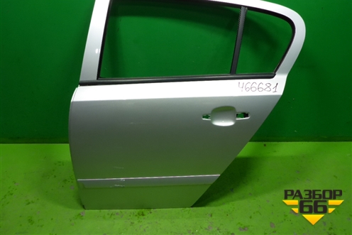 Дверь задняя левая (хэтчбек) (13162876) для Opel Astra H с 2004-2015г
