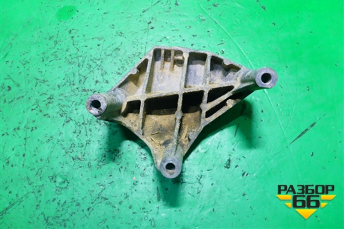 Кронштейн двигателя правый (1.4л Z14XEP) (13226751) для Opel Astra H с 2004-2015г