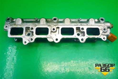 Рейка топливная рампа (1.4л CAXA нижняя часть) для Volkswagen Jetta с 2010-2019г