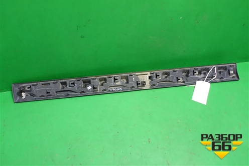 Накладка двери передней правой (51137442794) для BMW X3 G01 с 2017г