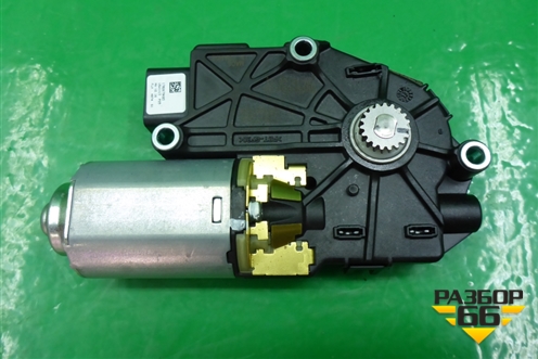 Моторчик люка для Nissan Qashqai (J10E) с 2006-2013г