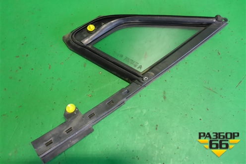 Стекло двери передней правой форточка (9202L2) для Citroen C5 с 2008г