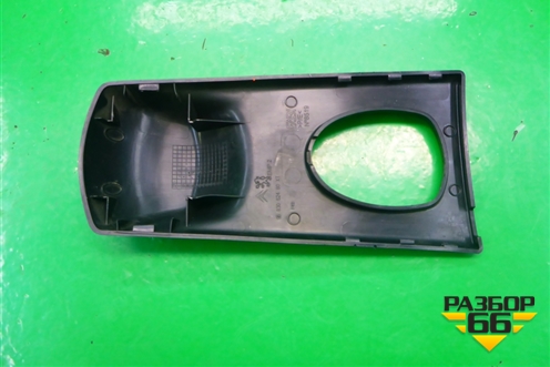 Накладка внутренняя (на зеркало заднего вида) (9683062480) для Citroen C5 с 2008г