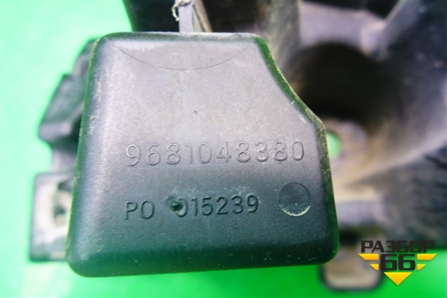 Кронштейн заднего бампера правый (9681048380) для Citroen C5 с 2008г