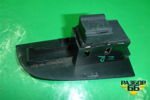 Кнопка стеклоподъёмника (T113746150) для Chery M-11 с 2010-2015г (М11)