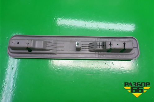 Накладка внутренняя (под заднее сидение) (895604D050) для Kia Carnival с 2005-2014г