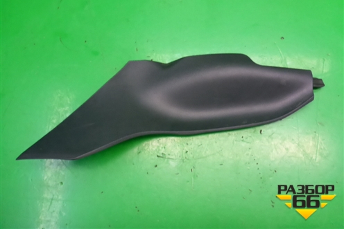 Накладка внутренняя (центральной консоли правая) (BHN164231) для Mazda Mazda 3 (BM) с 2013-2019г