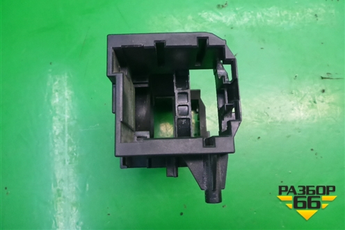 Кронштейн (подрулевых переключателей) (GRN5675S0A) для Mazda Mazda 3 (BM) с 2013-2019г