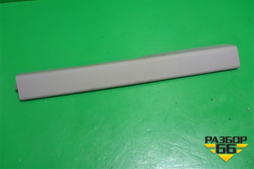 Накладка порога внутренняя переднего правого (MR962012) для Mitsubishi Grandis с 2004г (Грандис)