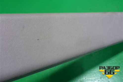 Накладка порога внутренняя переднего правого (MR962012) для Mitsubishi Grandis с 2004г (Грандис)