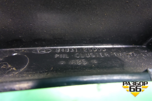 Накладка на щиток приборов (8483125000) для Hyundai Aсcent с 2000г