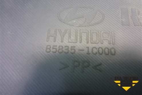 Обшивка стойки центральная нижняя левая (858351C000) для Hyundai Getz с 2002г