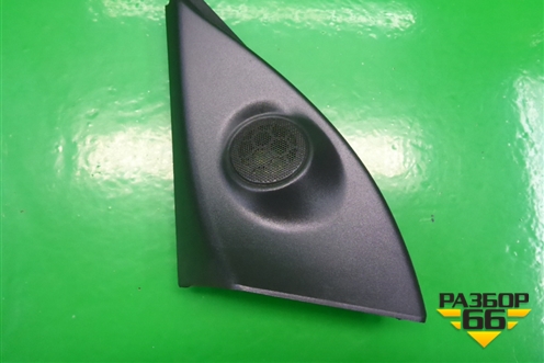 Накладка двери передней левой уголок (24468437) для Opel Astra H с 2004-2015г