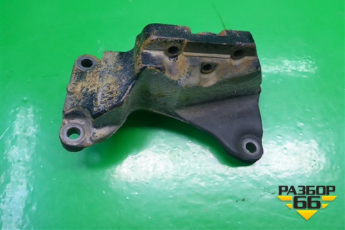 Кронштейн двигателя правый (1.6л Z16XEP) (13189381) для Opel Astra H с 2004-2015г