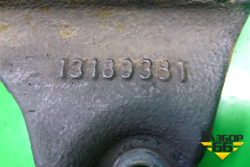 Кронштейн двигателя правый (1.6л Z16XEP) (13189381) для Opel Astra H с 2004-2015г
