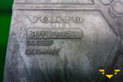 Кронштейн (консоли) (30781451) для Volvo XC70 с 2007г