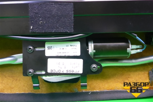 Полка багажника (со шторкой) (4F5863411) для Audi A6 (C6) с 2004-2011г