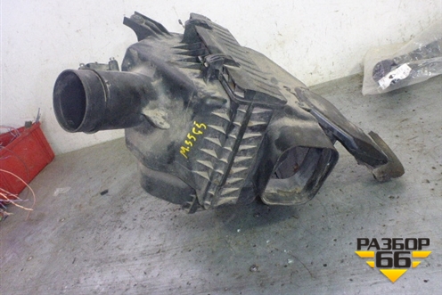 Корпус воздушного фильтра (правый35) для Infiniti Infiniti M35/45 (Y50) с 2004-2009г