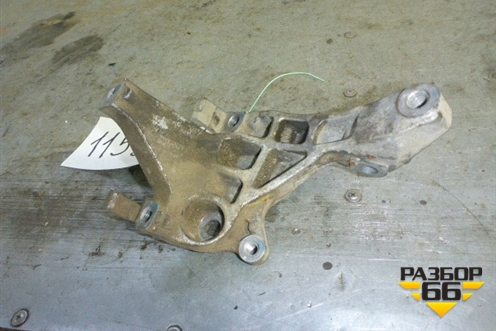 Кронштейн компрессора кондиционера для Infiniti Infiniti M35/45 (Y50) с 2004-2009г