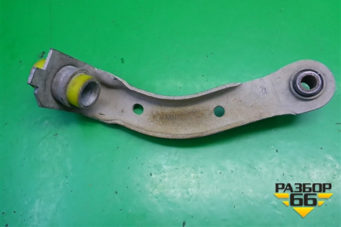 Кронштейн подрамника правый (8200127321) для Renault Clio с 2005-2012г