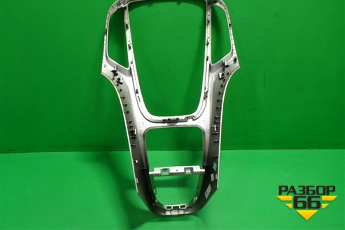 Накладка внутренняя (на консоль) (13257562) для Opel Astra J с 2009г