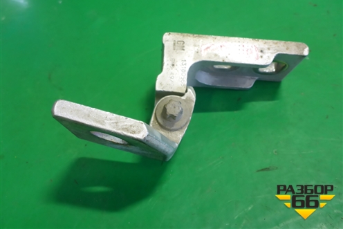 Петля двери передней правой нижняя (13180568) для Opel Corsa D с 2006-2014г