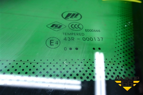 Стекло глухое правое (седан 2010г) для Lifan Breez с 2007г (Бриз)