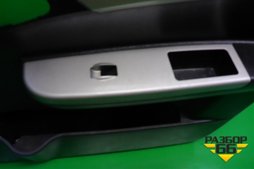 Обшивка двери передней правой под электрику для Lifan Breez с 2007г (Бриз)