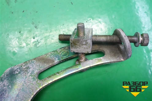 Кронштейн генератора для Lifan Breez с 2007г (Бриз)