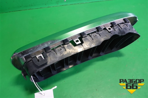 Решетка радиатора правая (7316076) для BMW X5 F15 с 2013г