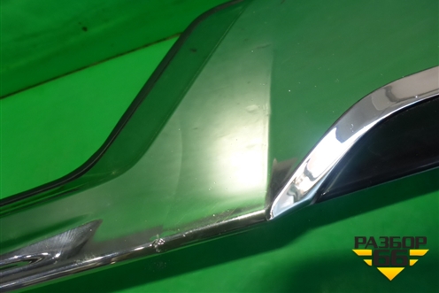 Накладка на капот (7577026150) для Toyota Hi Ace с 2019г