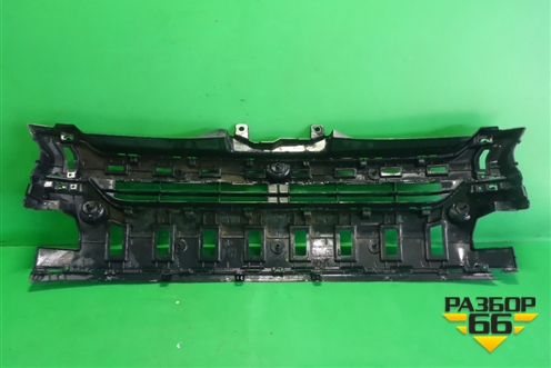 Решетка радиатора (после 2010г) (5311226100) для Toyota Hi Ace с 2005г