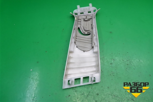 Обшивка стойки центральная верхняя левая (8200034957) для Renault Megane 2 с 2002-2009г